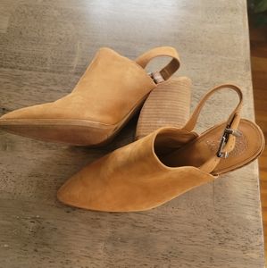 Vince Camuto size 11 light brown boots